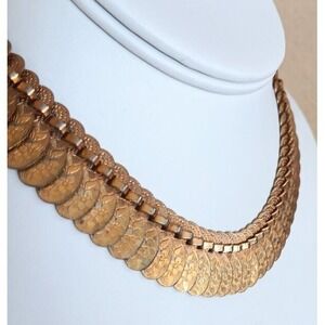 Vintage Book Link Necklace Etched Floral Oval Panels Gold Plate